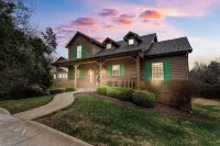 Pool&SplashPad Hot Tub PoolTable, Foosball, Lake, Shows, Golf, Shop, FUN