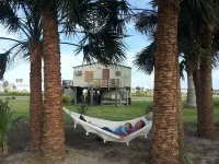 Palm Beach Afforable Fun Getaway! NEAR PIRATES BEACH