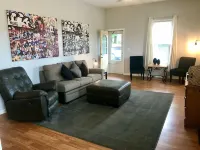 Great Homebase Bungalow - 10 Mins to Starved Rock! - Homestays