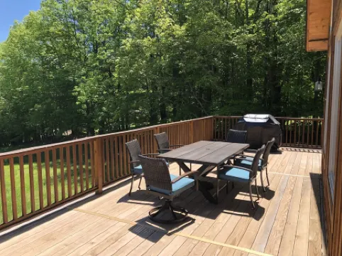 "New Home" Idyllic Mt Views ,Pond & Horse farm views 2 min to Town