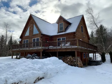 Log Home# w/ Incomparable Peace, Serenity, Privacy And The First Class Amenities
