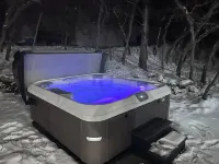 Secluded Canyon retreat with large yard, deer and wildlife near Snowbird & Alta