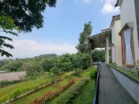 Moya Villa Hotels in Cijeruk