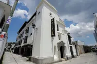 Hotel Los Faroles Hotels near Las Victorias National Park