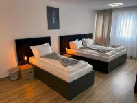 Haven - Hotel Dona Hotel dekat Kirche zum Heilsbrunnen