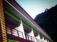 Chaison Hill Resort Khanom Hotels near Wavephone3