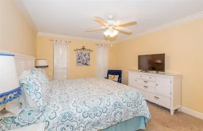 Minutes to the some of the best beaches, dining and shopping Các khách sạn gần Seaside Golf Course