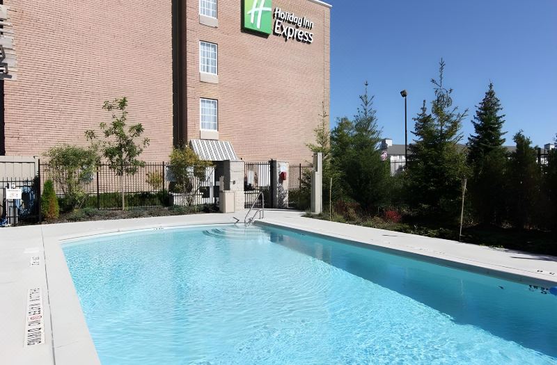 Holiday Inn Express Whitby Oshawa by IHG photo 3