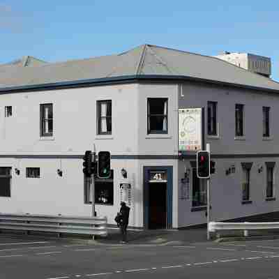 Hobart's Accommodation & Hostel Hotel Exterior