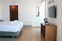 Artena Hotel