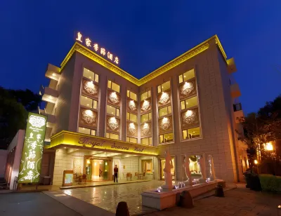 Grand Pleasure Spring Hotel Hotell i 