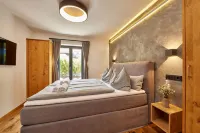 To pamper yourself: Whirlpool, sauna, relaxation area, garden, barbecue, view of the mountains