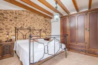 CA N'ABRINES - Beautiful and traditional townhouse with private pool near the mountains. Free WiFi