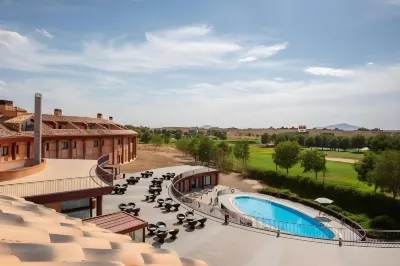 Exe Layos Golf Hotels in Vega de Toledo