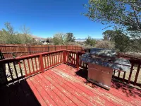 Cozy log cabin with stunning views, only 10 minutes from downtown Prescott. Hotels near The Shops at Prescott Gateway