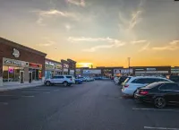 Holiday Inn Express & Suites MILTON by IHG - parking