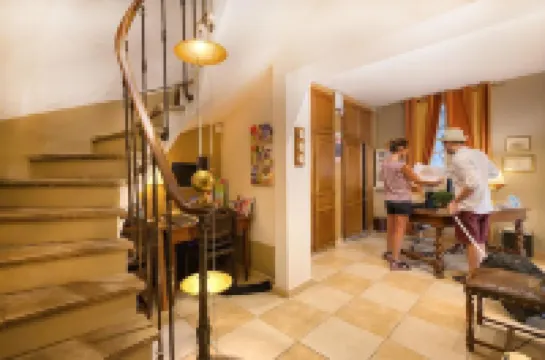 Hotel d'Aragon - Place de la Comédie