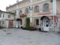 Меньшиковъ