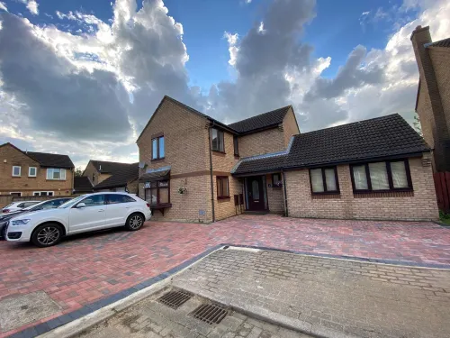 Ashmina Holiday Let with Free Onsite Parking for Small Vans and Cars Only Hôtels à : Campbell Park