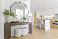 Designer’S Dream Home!! Huge Luxury 1 Bedroom Suite - Best Location by TimesSq