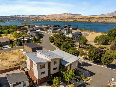 Looking for a serene retreat with all the comforts of home?