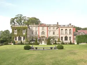 더 엘름스 호텔 & 스파