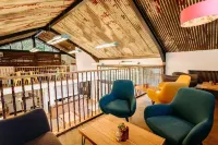 Creeksea Place Barns Hotel di North Fambridge