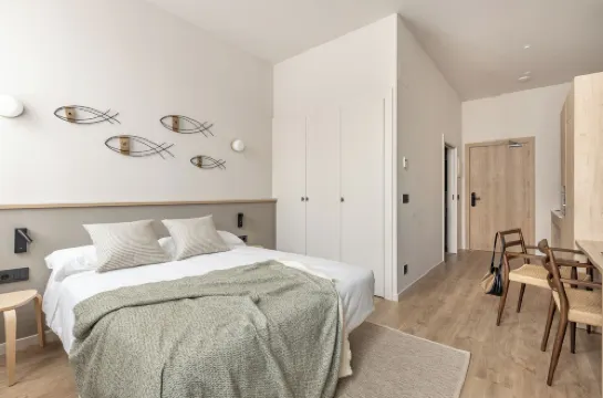 Líbere 馬拉加 Trinidad