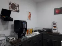 TJ Boutique Accommodation - breakfast