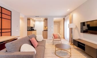 Home Art Apartments Bernabéu