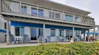 Driftwood Resort