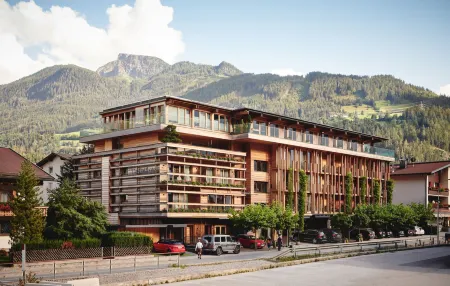 Small Luxury Hotel of the World - DasPosthotel Отели рядом с достопримечательностью «Regionalmuseum Zillertal»