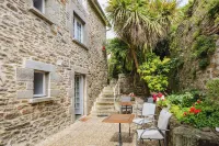 Demeures & Châteaux - Hôtel de La Porte Saint-Malo Các khách sạn gần Dinan Railway Station