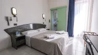 Hotel Nobel Hôtels à : Torre Pedrera