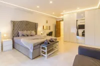 A Spacious & Modern Apart by the Sea - Happy Rentals