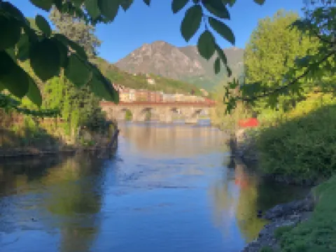 Ponte Vecchio Family Apartment Hotels in Lecco