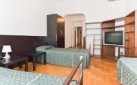 Hostel Beauty - Hosteller