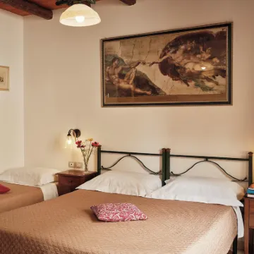 Cagliari Novecento Hotels near Roman Amphitheatre of Cagliari