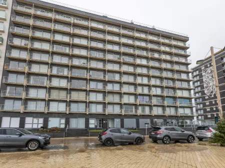 Luxurious Apartment with Stunning Sea View Отели рядом с достопримечательностью «Residence Park Cosmos - B.V.B.A. Luna»