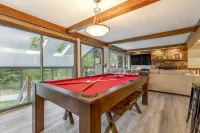 6Br Chalet I Ski Out I Private HotTub