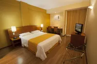 Hotel Moncloa Các khách sạn ở São Paulo