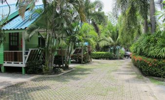 The Green Resort Sri Racha