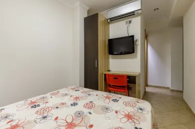 H-A Hotel Trebol