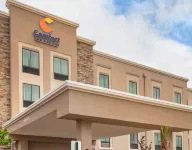 Comfort Inn & Suites Jacksonville - Orange Park Near Naval Air Station - piscina
