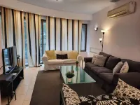 Apartment Sleeps 6 with Ensuite - Bathtub