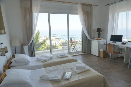 Akrotiri Hotel Отели в г. Stavros