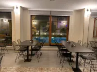 Akcayzeytin Otel Hotels in Akcay