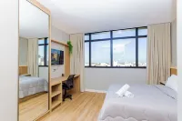 Helbor Stay Batel Hotels near Iberico Restaurante E Cafe