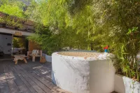 Flamingo Hotel & Spa - Pet Friendly