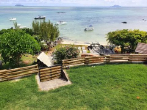 Luxury Beachfront Villa with Private Pool - Jolly's Rock Hotels near Gabriel Island,Flat Island&Gunner's Quoin